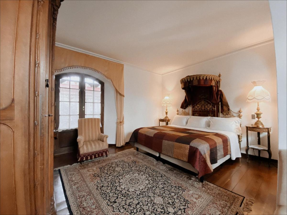 Parador Santa Maria La Real سوكر المظهر الخارجي الصورة