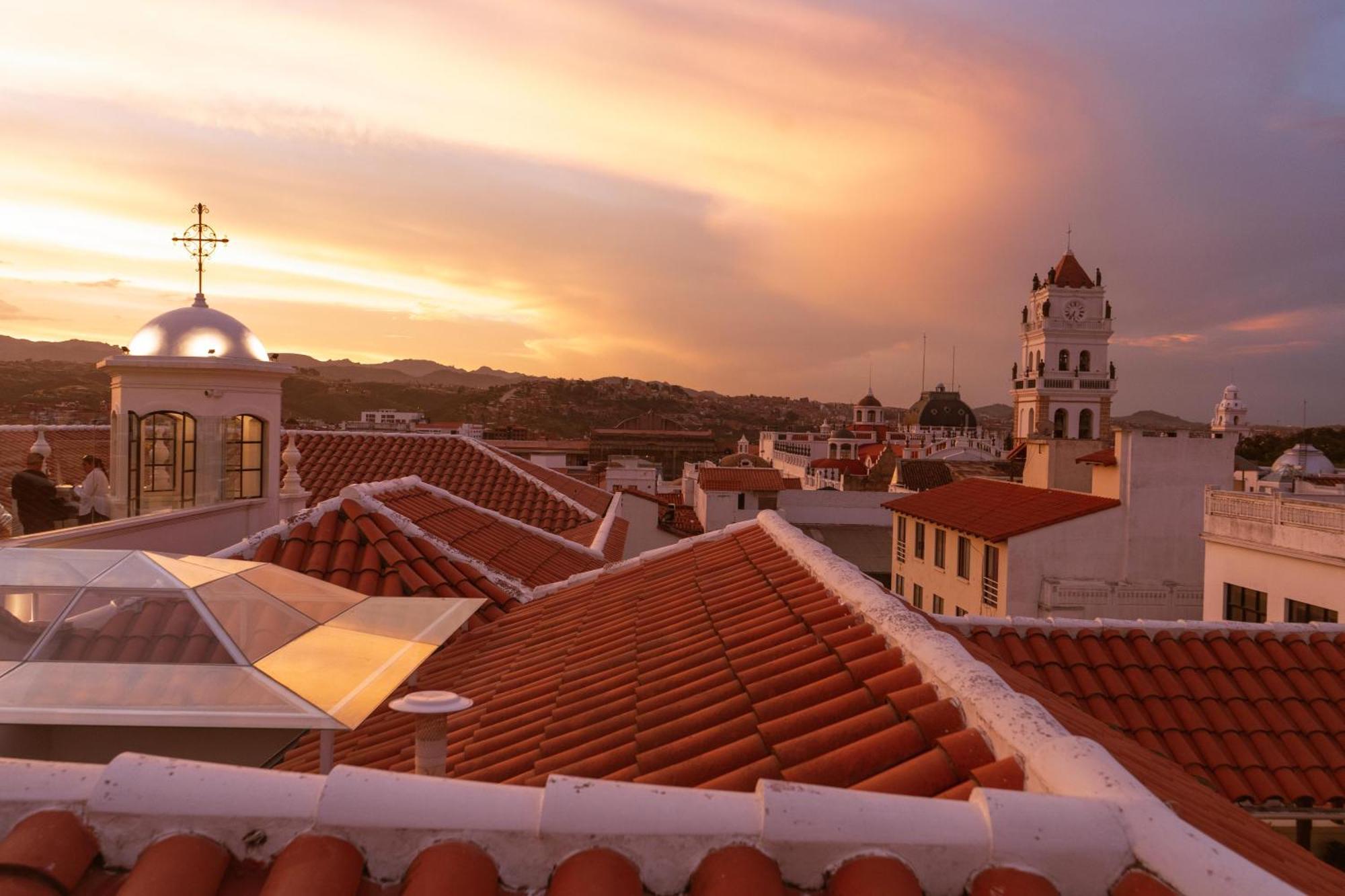 Parador Santa Maria La Real سوكر المظهر الخارجي الصورة