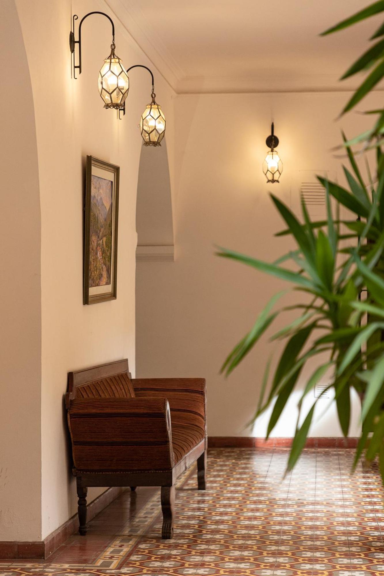 Parador Santa Maria La Real سوكر المظهر الخارجي الصورة