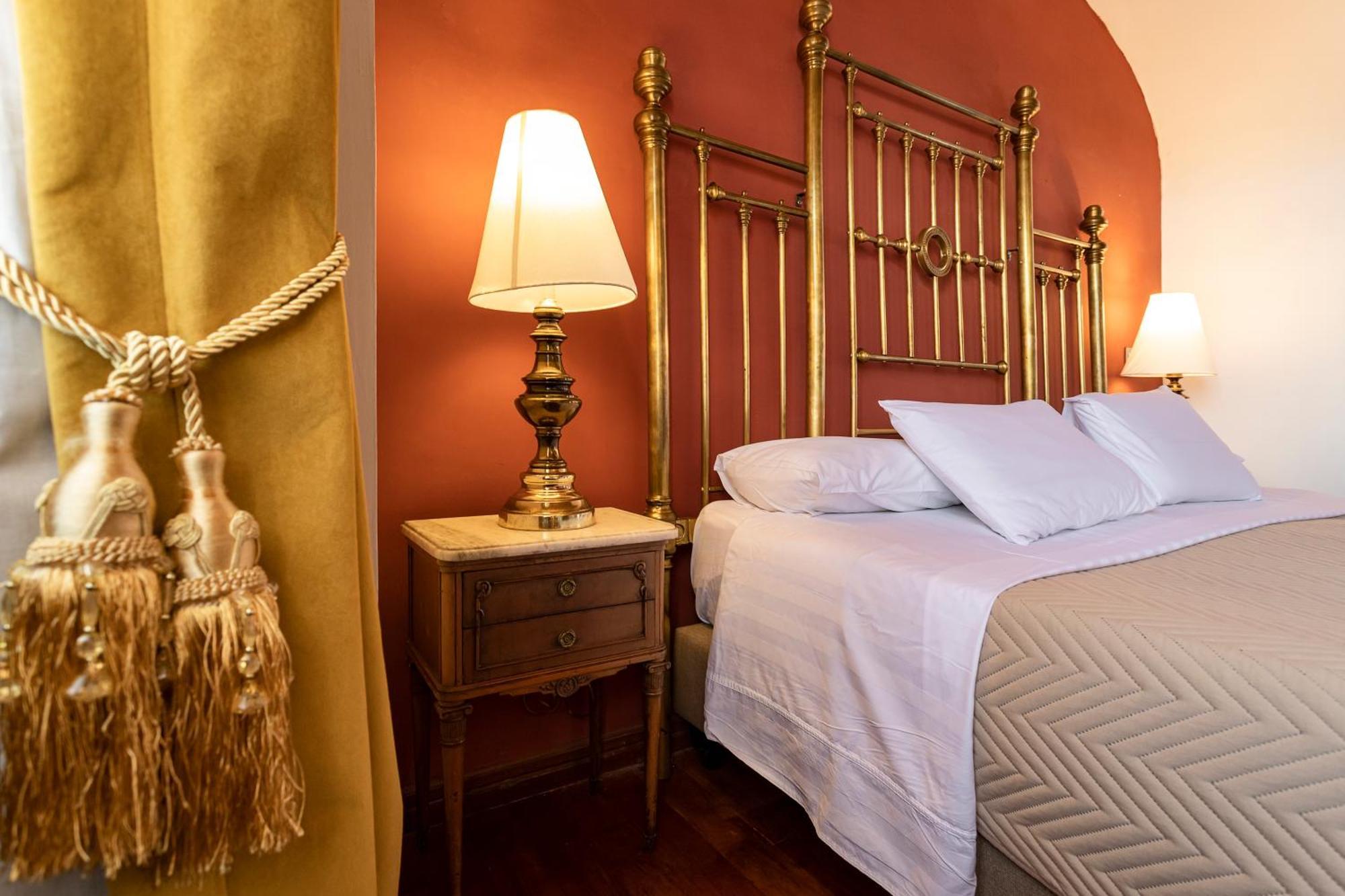 Parador Santa Maria La Real سوكر المظهر الخارجي الصورة