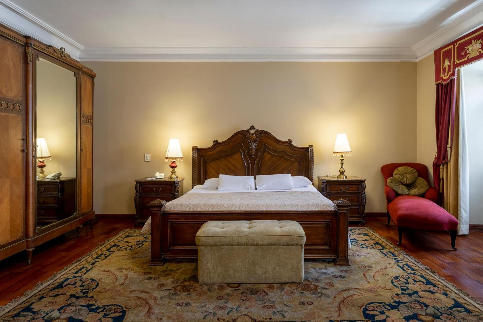 Parador Santa Maria La Real سوكر المظهر الخارجي الصورة