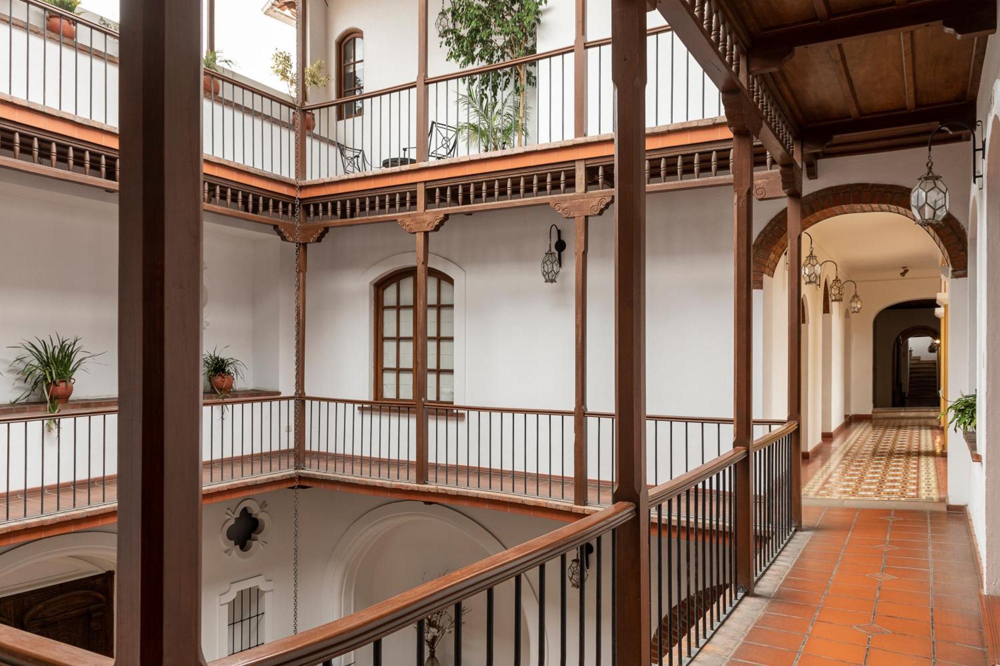 Parador Santa Maria La Real سوكر المظهر الخارجي الصورة